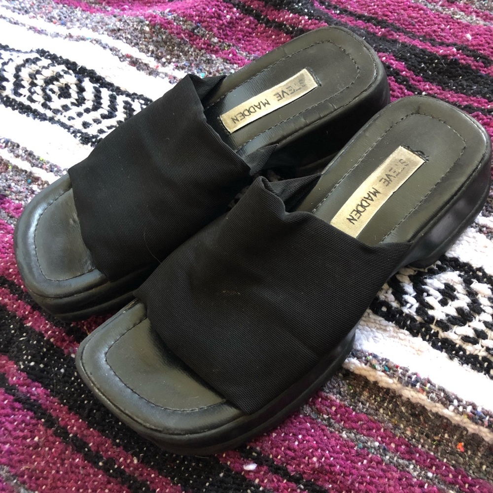Vintage Steve Madden original platform sandals